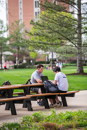 161SpringCampusLife0425AWB_0273