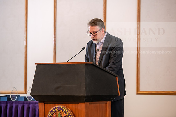 010LeadershipServiceAwards0425AWB_7560