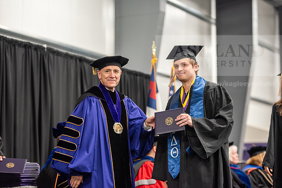 166SpGradBachelorScienceBusiness0524ALW_7915
