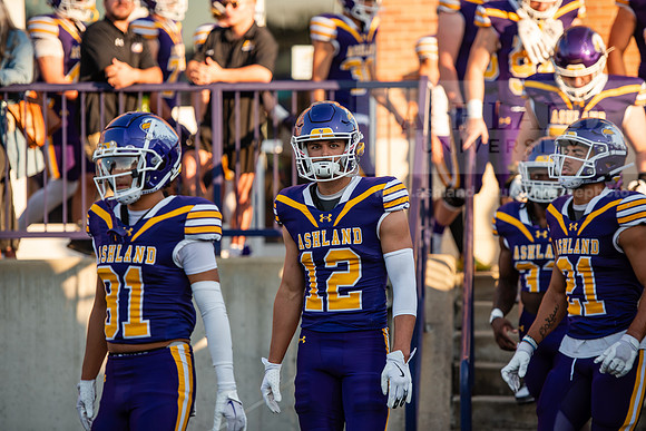 AUvIUPFootball0924ALW_8308