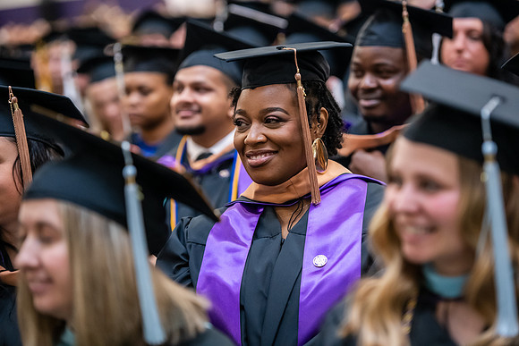 SpGradCeremony0525AWB_2727