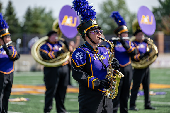 AUvHillsdaleFtball0925AWB_2496