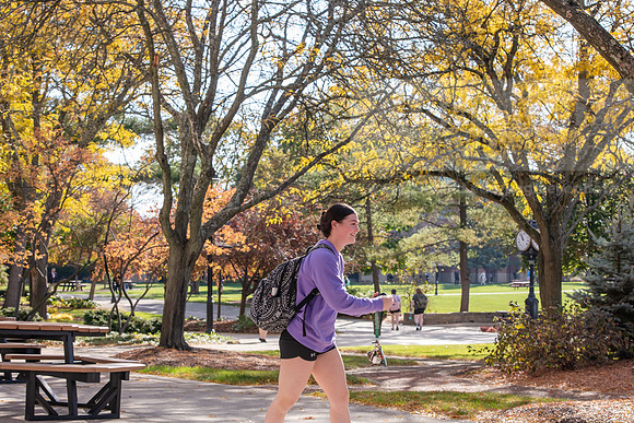 FallCampusLife1024AWB_5397