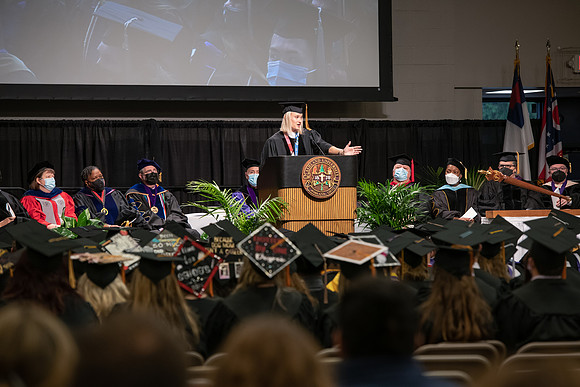 201WiGradCeremony1221ALW_6528
