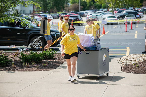 MoveInDay0824AWB_0304