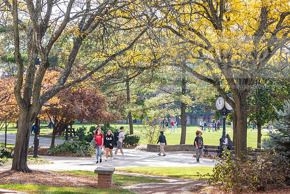 FallCampusLife1024AWB_5461