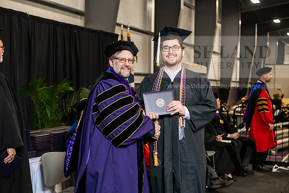 143SPGradBachelorScience0525AWB_3892