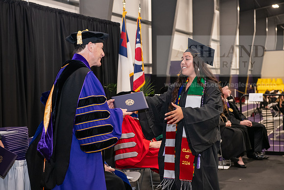 137SpGradBachelorScience0524AWB_9624