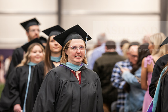 079SpGradProcessional0525AWB_2358