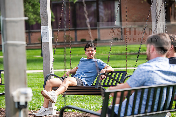 155SpringCampusLife0425AWB_0233