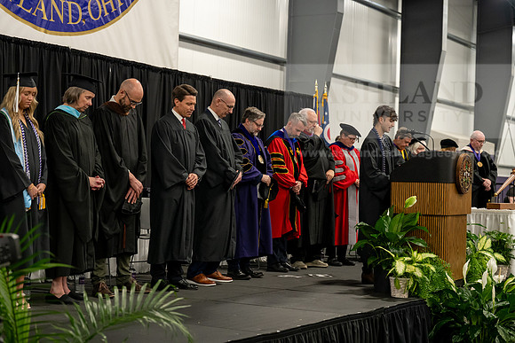 042SpGradCeremony0525AEAU-Graduation-2025-Andrew-0161