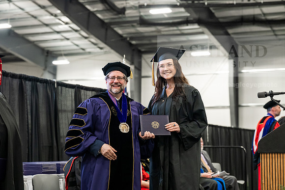 008GradBachelorArts0526AE3_7185