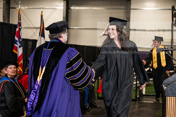 006GradBachelorArts0526AWB_1178