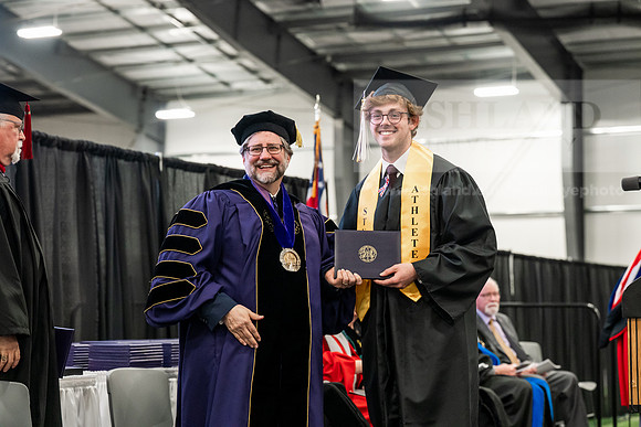 014GradBachelorArts0526AE3_7188