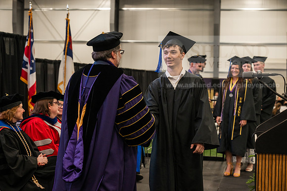 035GradAssociateArts0526AWB_1160