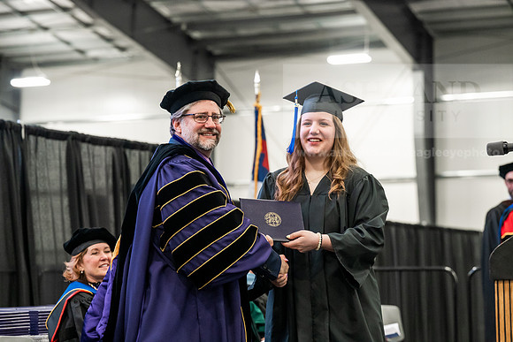 049GradAssociateArts0526AE3_7175