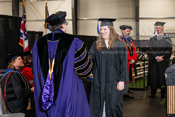 047GradAssociateArts0526AWB_1167