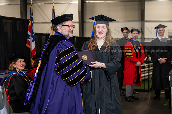 048GradAssociateArts0526AWB_1168