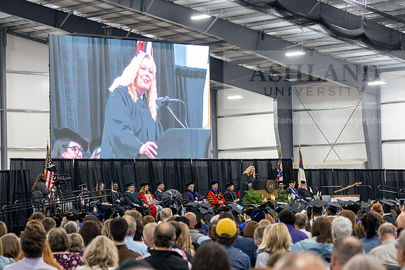 260GraduationCeremony0526JK452A2611