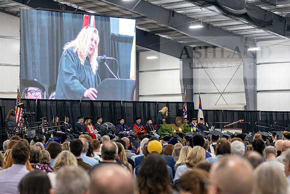 264GraduationCeremony0526JK452A2613