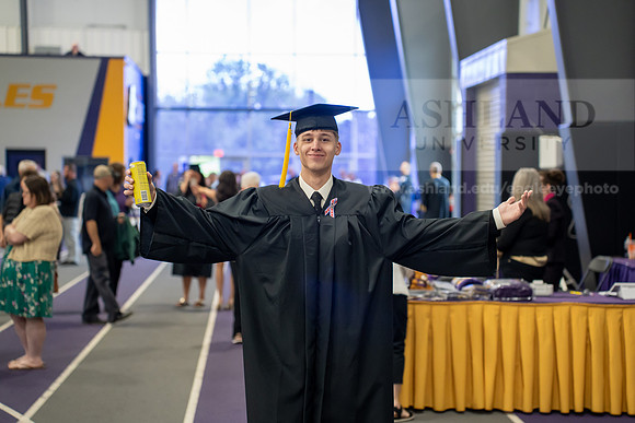 004PreCeremonyGraduation0526_DSC1424