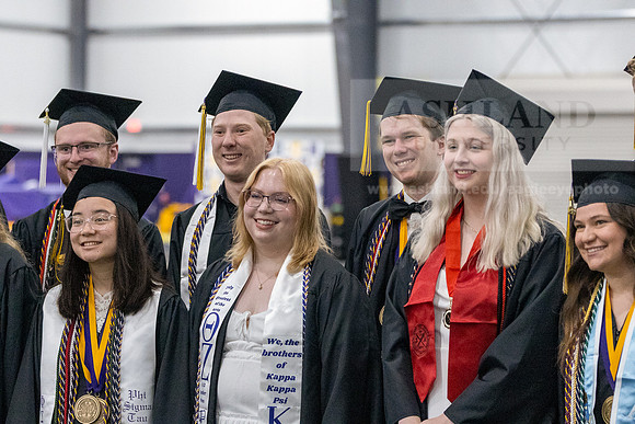 008GraduationPreCeremony0526JK452A2337