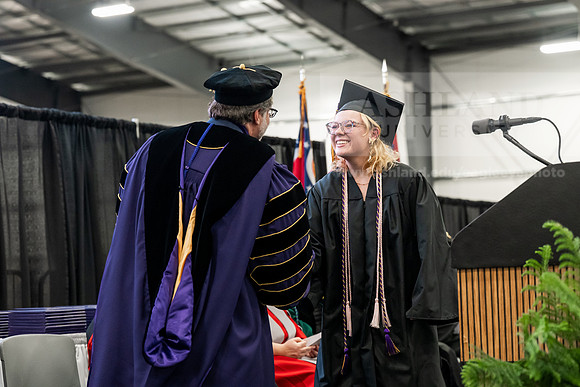 002GradBachelorMusic0526AE3_7510