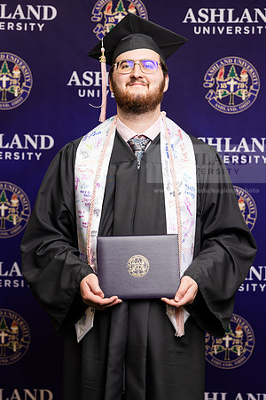 011GradBachelorMusic0526CCP10261