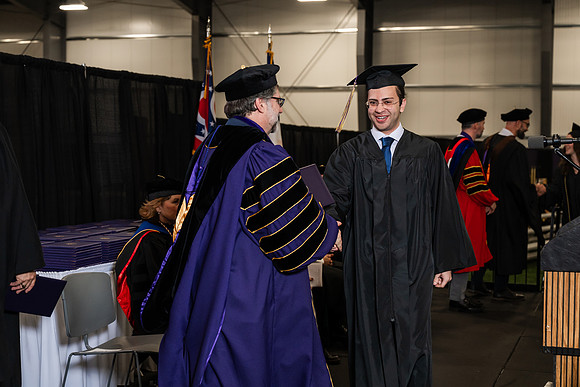 008GradBachelorScience0526AWB_1605