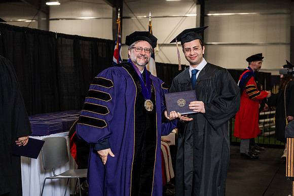 011GradBachelorScience0526AWB_1606
