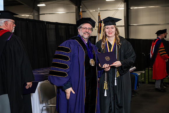 023GradBachelorScience0526AWB_1616