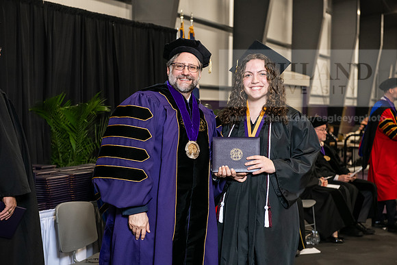 084SPGradBachelorScience0525AWB_3845