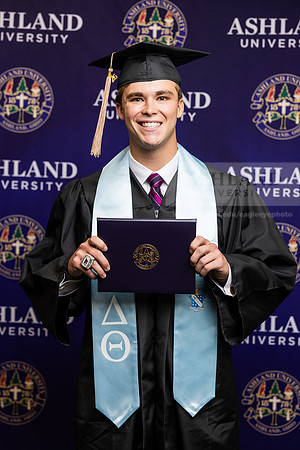 018GradBachelorBusinessAdmin0526CCP10472
