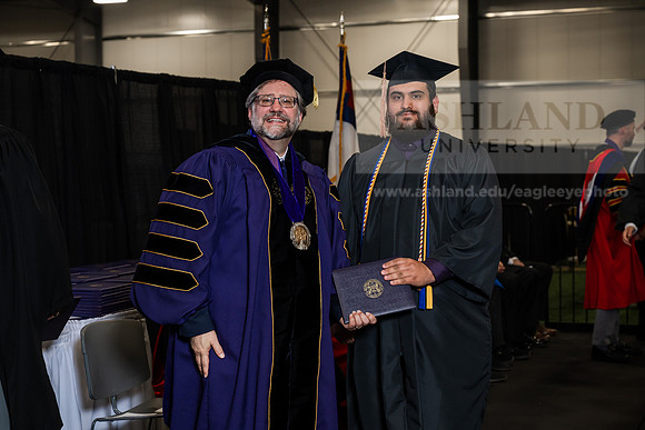 029GradBachelorBusinessAdmin0526AWB_2095