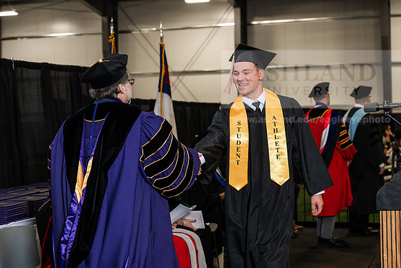 036GradBachelorBusinessAdmin0526AWB_2101