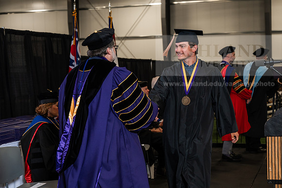 048GradBachelorBusinessAdmin0526AWB_2111