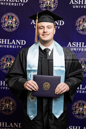 063GradBachelorBusinessAdmin0526CCP10488