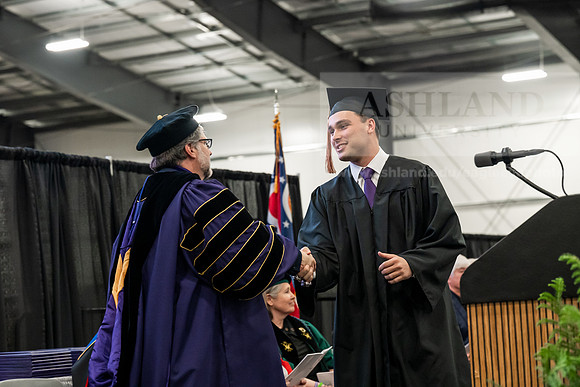 073GradBachelorBusinessAdmin0526AE3_7860