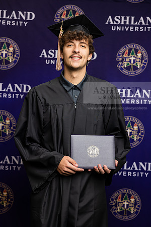 072GradBachelorBusinessAdmin0526CCP10492