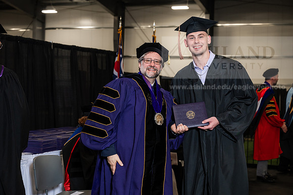 096GradBachelorBusinessAdmin0526AWB_2153