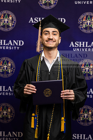 110GradBachelorBusinessAdmin0526CCP10505