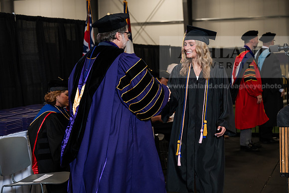 112GradBachelorBusinessAdmin0526AWB_2165