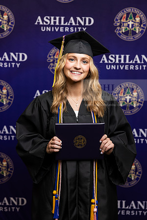 117GradBachelorBusinessAdmin0526CCP10508