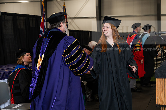 118GradBachelorBusinessAdmin0526AWB_2170