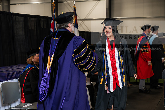 135GradBachelorBusinessAdmin0526AWB_2182