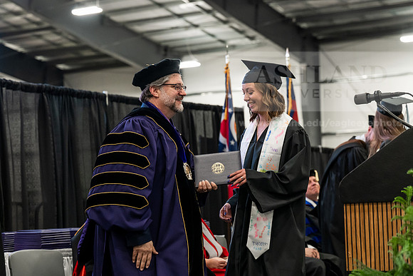 015GradBachelorScienceEducation0526AE3_8119