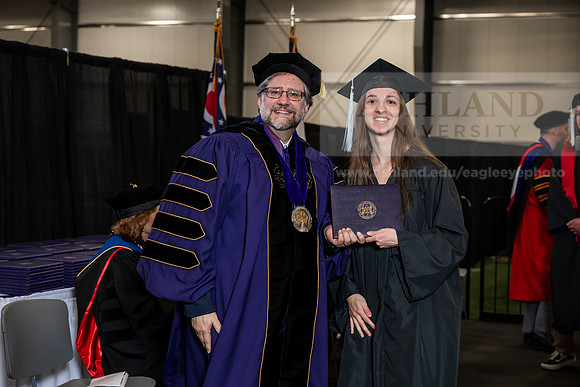 023GradBachelorScienceEducation0526AWB_2526