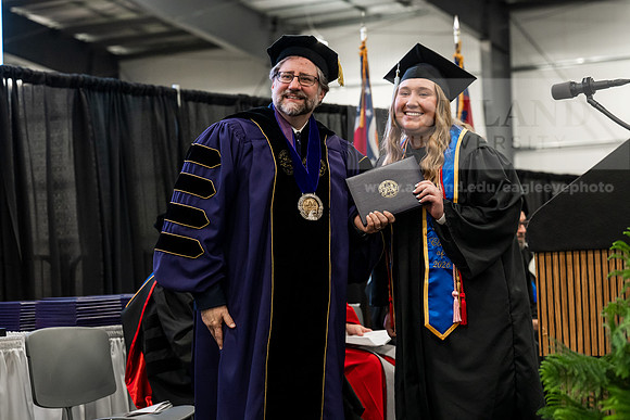 035GradBachelorScienceEducation0526AE3_8133