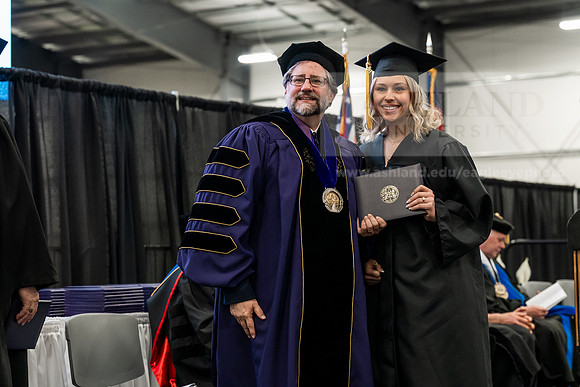041GradBachelorScienceEducation0526AE3_8137