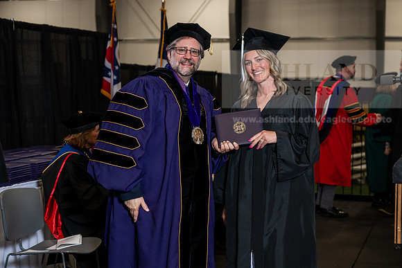 074GradBachelorScienceEducation0526AWB_2568